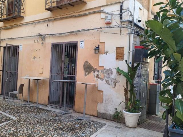 Locale Commerciale in vendita a Sottogas, Agrigento