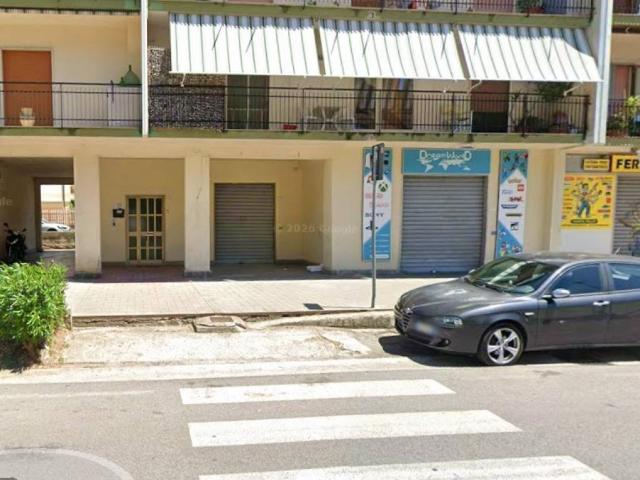 Locale Commerciale in vendita a Agropoli, Campania