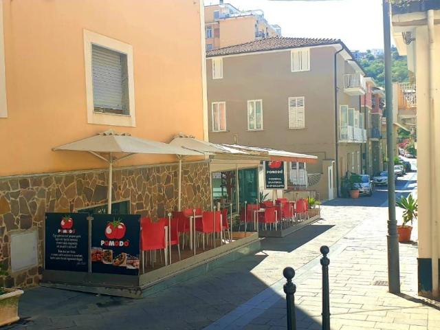Locale Commerciale in vendita a Borgo Medievale, Agropoli