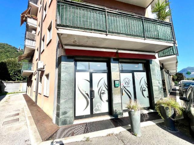 Locale Commerciale in vendita a Airuno, Lecco