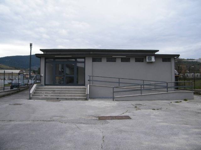 Locale Commerciale in vendita a Alatri, Lazio