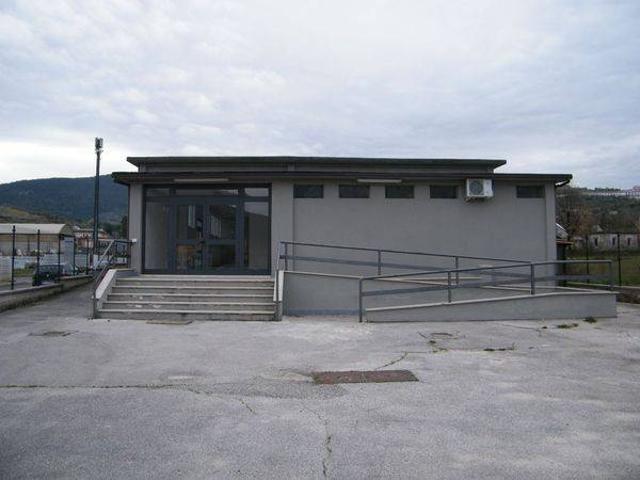 Locale Commerciale in vendita a Alatri, Lazio