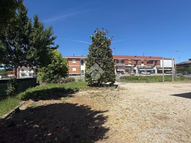 Locale Commerciale in vendita a Mussotto, Piemonte