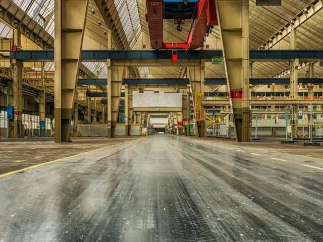 Locale Commerciale in vendita a Piemonte, Cuneo