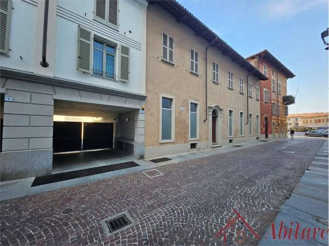 Locale Commerciale in vendita a Piemonte, Cuneo