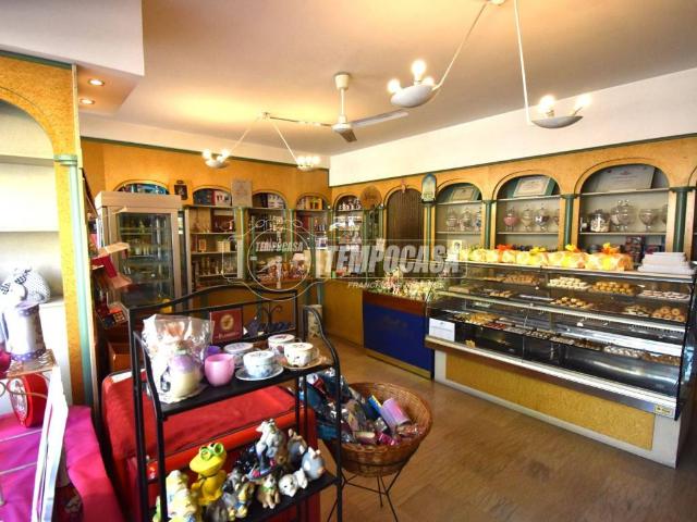 Locale Commerciale in vendita a Piemonte, Cuneo