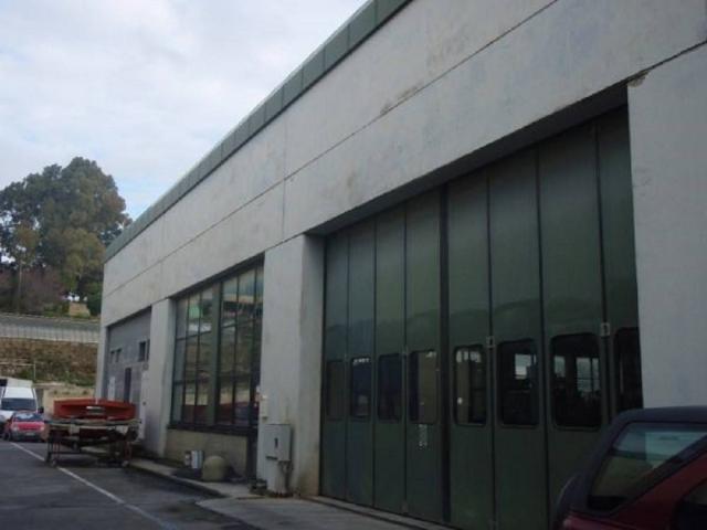 Locale Commerciale in vendita a Bastia, Albenga