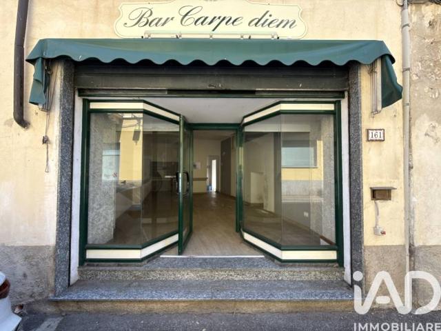 Locale Commerciale in vendita a Albenga, Liguria