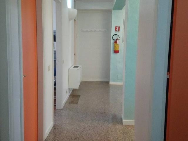 Locale Commerciale in vendita a Sant'Agostino, Albignasego