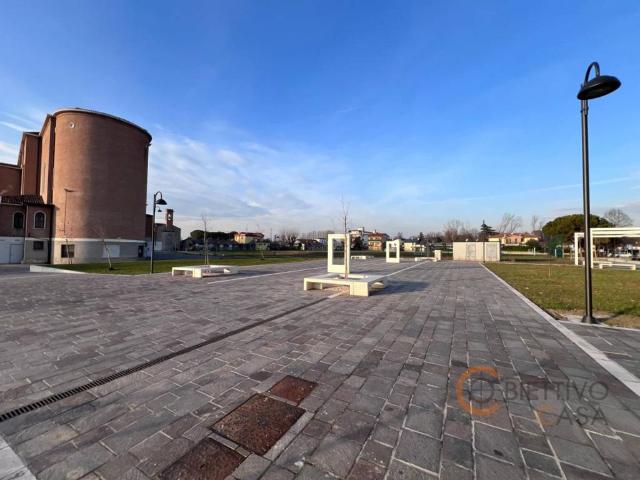 Locale Commerciale in vendita a Mandriola, Albignasego
