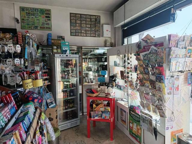 Locale Commerciale in vendita a Albignasego, Veneto
