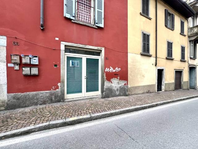 Locale Commerciale in vendita a Desenzano al Serio, Albino