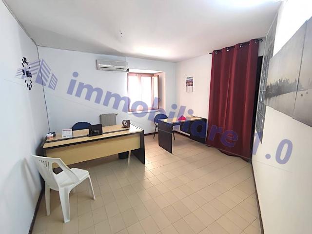 Locale Commerciale in vendita a Alcamo, Sicilia