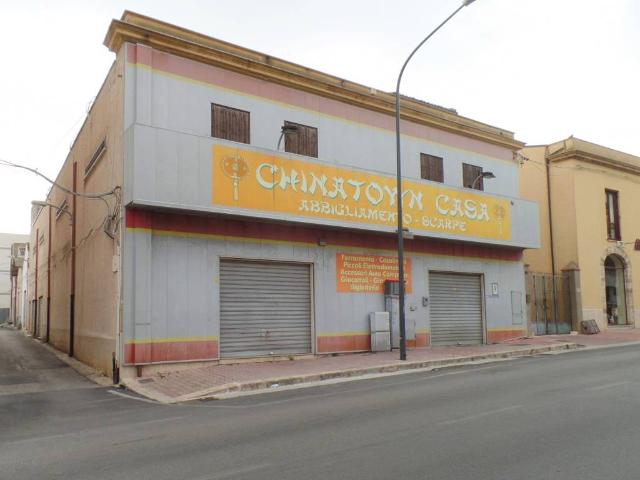 Locale Commerciale in vendita a Alcamo, Sicilia