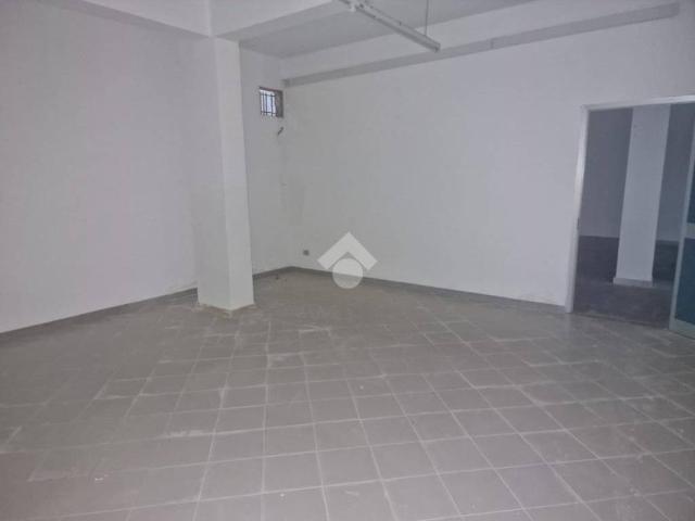 Locale Commerciale in vendita a Alcamo, Sicilia