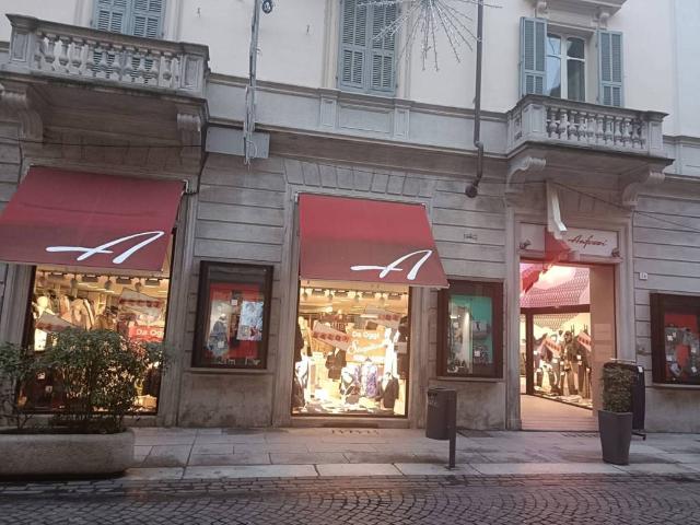 Locale Commerciale in vendita a Piemonte, Alessandria