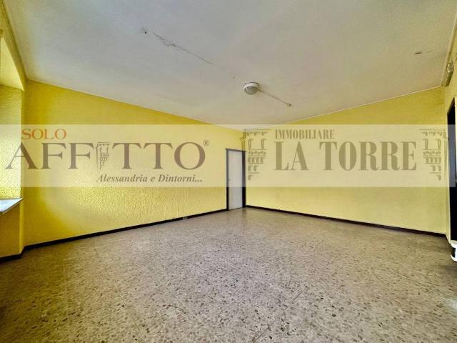 Locale Commerciale in vendita a Piemonte, Alessandria