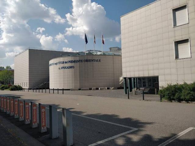 Locale Commerciale in vendita a Piemonte, Alessandria