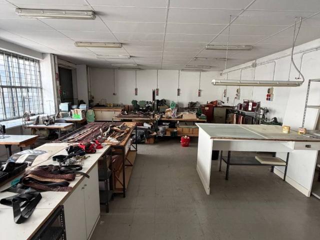 Locale Commerciale in vendita a Piemonte, Alessandria