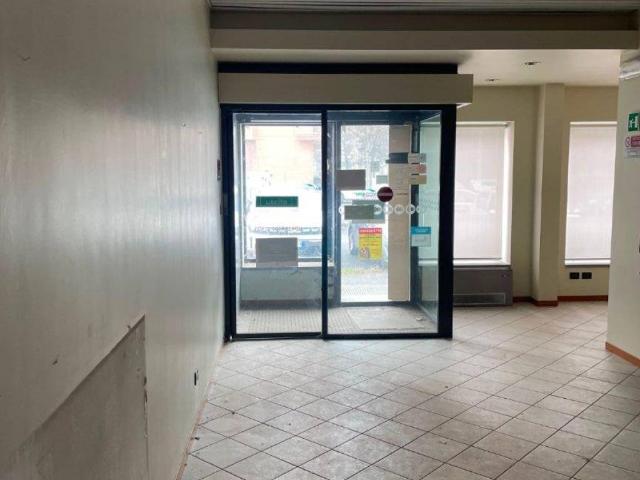 Locale Commerciale in vendita a Piemonte, Alessandria