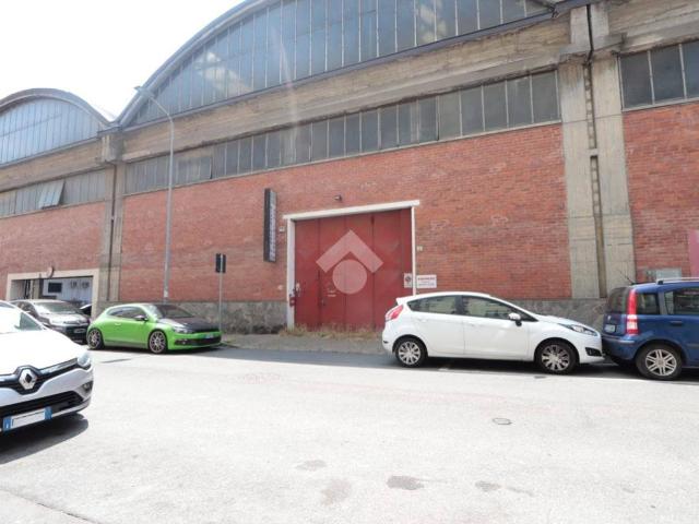 Locale Commerciale in vendita a Alessandria