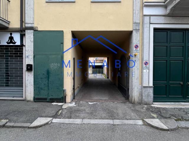 Locale Commerciale in vendita a Piemonte, Alessandria