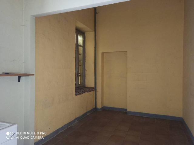 Locale Commerciale in vendita a Piemonte, Alessandria