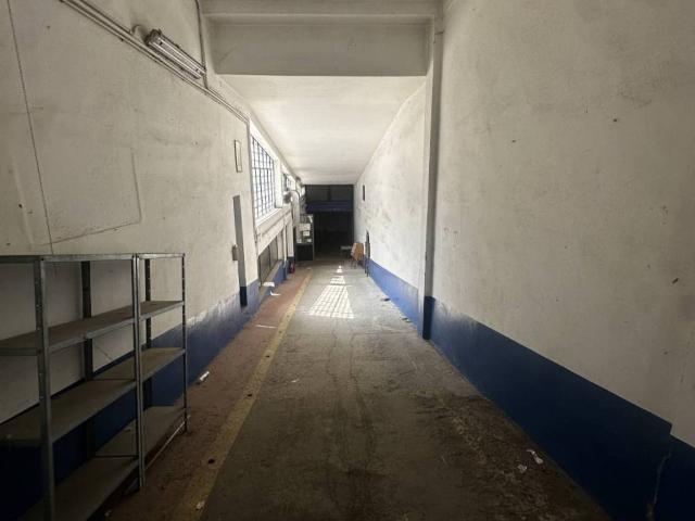 Locale Commerciale in vendita a Piemonte, Alessandria