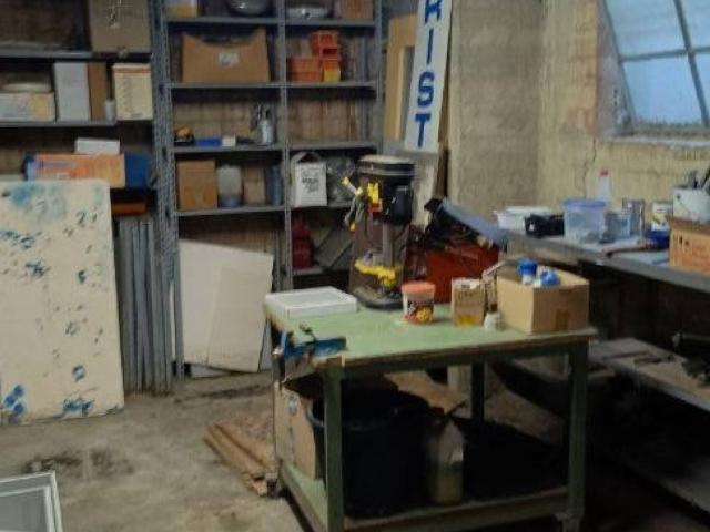 Locale Commerciale in vendita a Piemonte, Alessandria