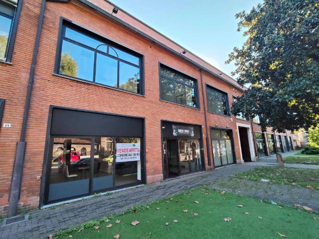 Locale Commerciale in vendita a Alessandria