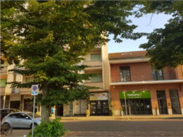 Locale Commerciale in vendita a Piemonte, Alessandria