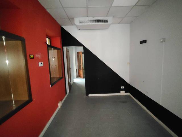Locale Commerciale in vendita a Piemonte, Alessandria