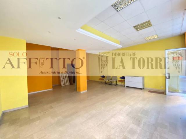 Locale Commerciale in vendita a Piemonte, Alessandria