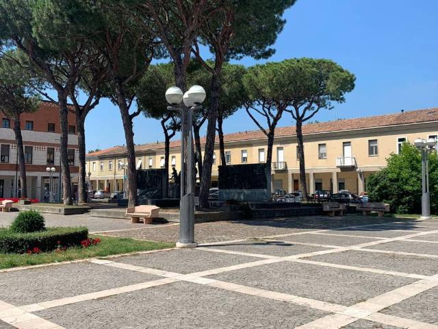 Locale Commerciale in vendita a Unione dei comuni della Bassa Romagna, Alfonsine