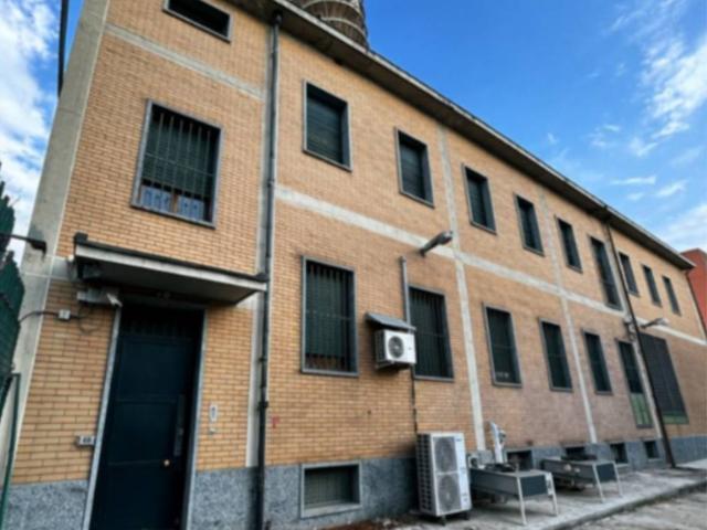 Locale Commerciale in vendita a Piemonte, Torino
