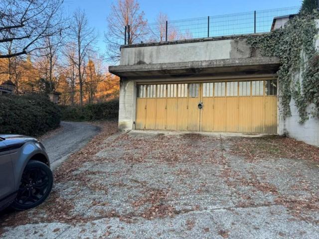 Locale Commerciale in vendita a Piemonte, Alessandria