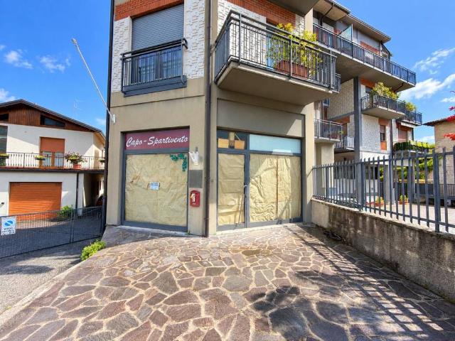 Locale Commerciale in vendita a Alzano Sopra, Alzano Lombardo