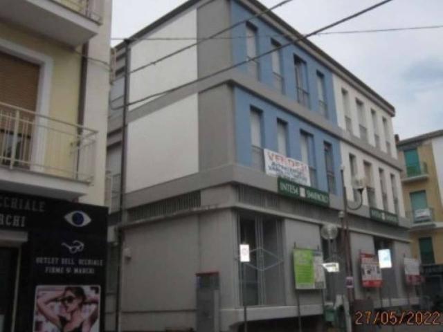 Locale Commerciale in vendita a Amantea Paese, Calabria