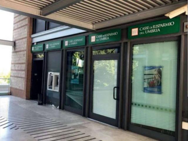 Locale Commerciale in vendita a Amelia, Umbria
