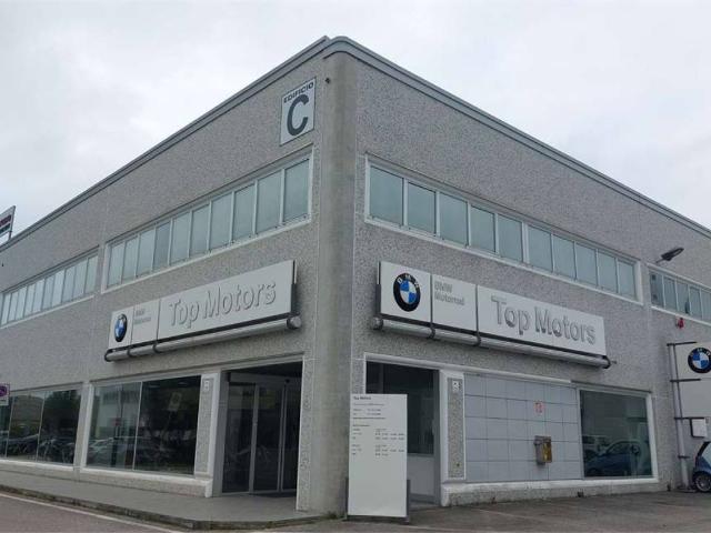 Locale Commerciale in vendita a Marche, Ancona
