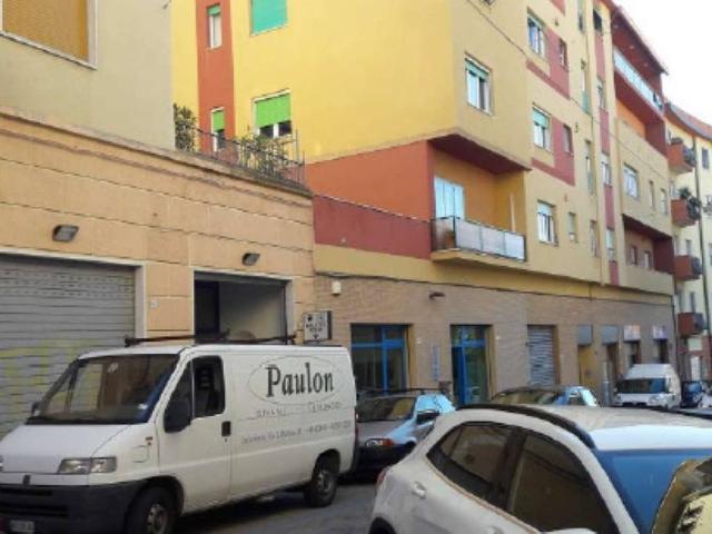 Locale Commerciale in vendita a Borgo Rodi, Marche