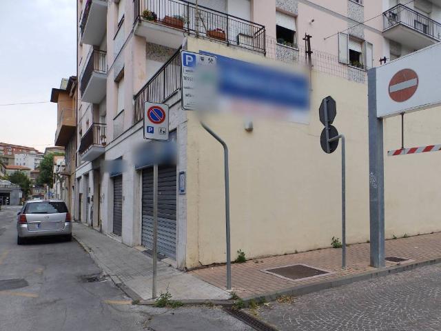 Locale Commerciale in vendita a Piano San Lazzaro, Marche