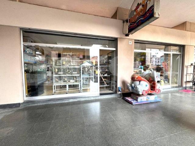 Locale Commerciale in vendita a Andora, Liguria