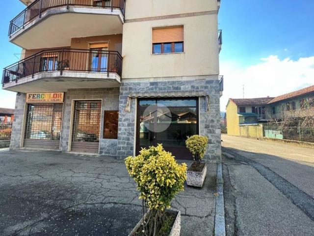 Locale Commerciale in vendita a Piemonte, Biella
