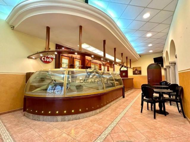 Locale Commerciale in vendita a Puglia, Barletta-andria-trani