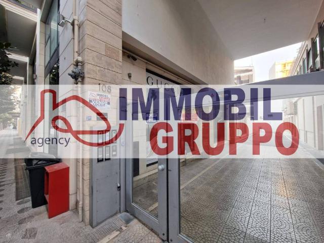 Locale Commerciale in vendita a Andria, Barletta-andria-trani