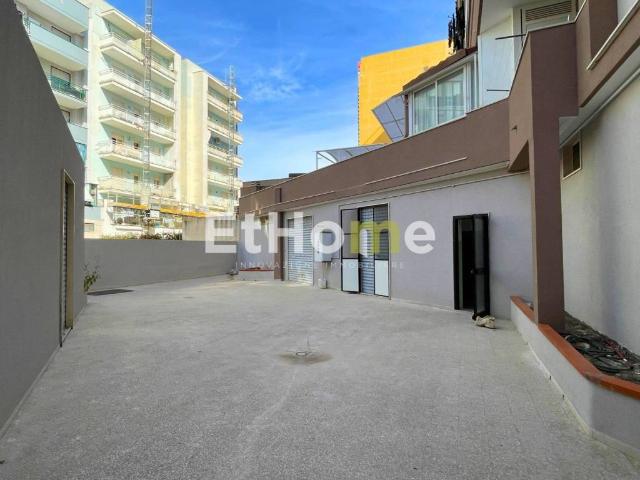 Locale Commerciale in vendita a San Valentino, Puglia