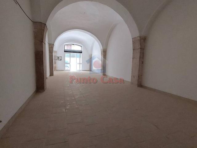 Locale Commerciale in vendita a San Valentino, Puglia