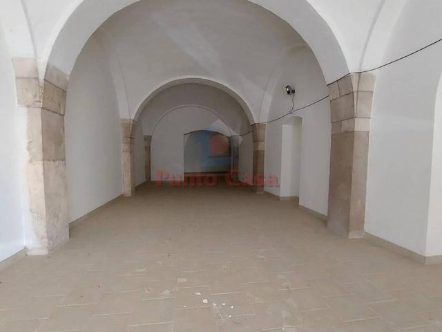 Locale Commerciale in vendita a San Valentino, Puglia