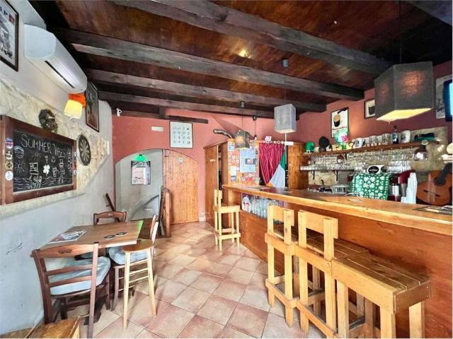 Locale Commerciale in vendita a San Valentino, Puglia